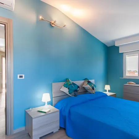 Apartment Casa Golf A 200 Mt Dal Mare - Happy